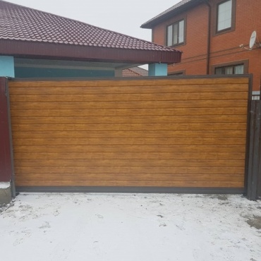 Ворота откатные в частный дом с автоматическим приводом 3000x2300